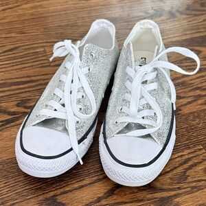 Converse All Star Stylish Women's Silver and White Sneakers 8 Casual Street